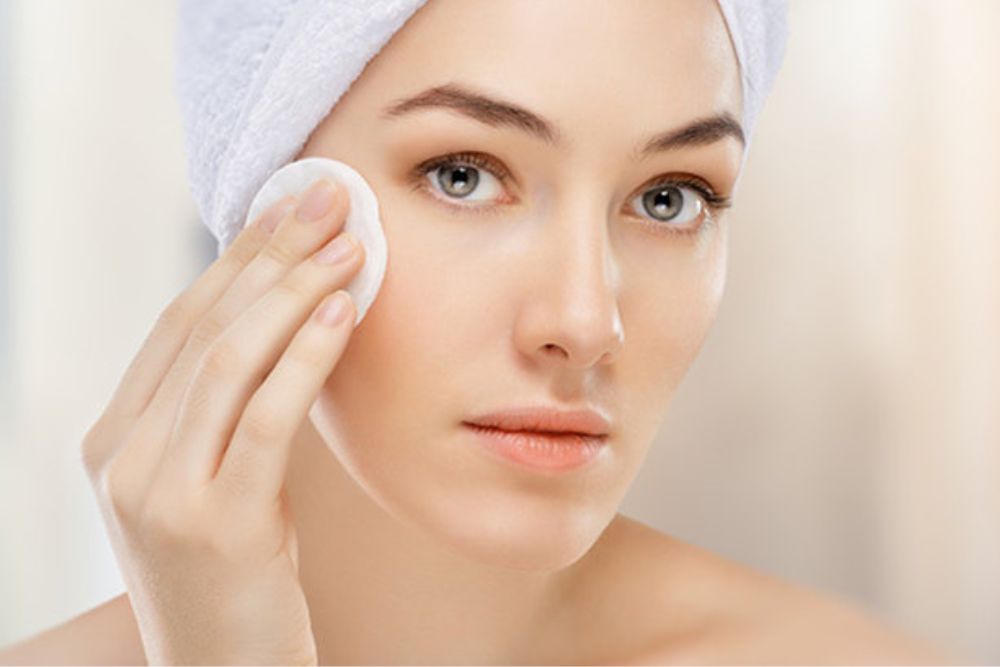 Chăm sóc da đúng cách sẽ giúp đẩy lùi mụn, giảm nếp nhăn