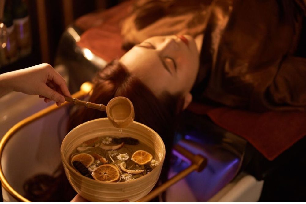 Gội đầu dưỡng sinh có tác dụng rất tốt giúp giảm căng thẳng và stress